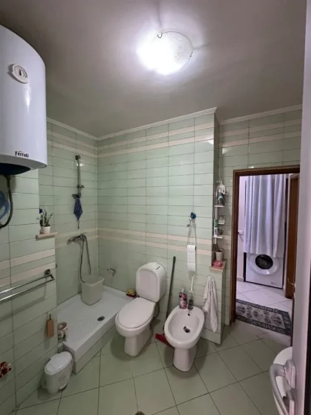 Tirane, shitet apartament 2+1 , 86 m² 195.009 € (Zogu i Zi)