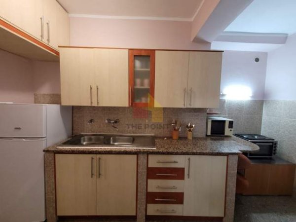 Tirane, jepet me qera apartament 1+1+A+BLK Kati 4, 80 m² 500 Euro (Rruga Shyqyri Berxolli)