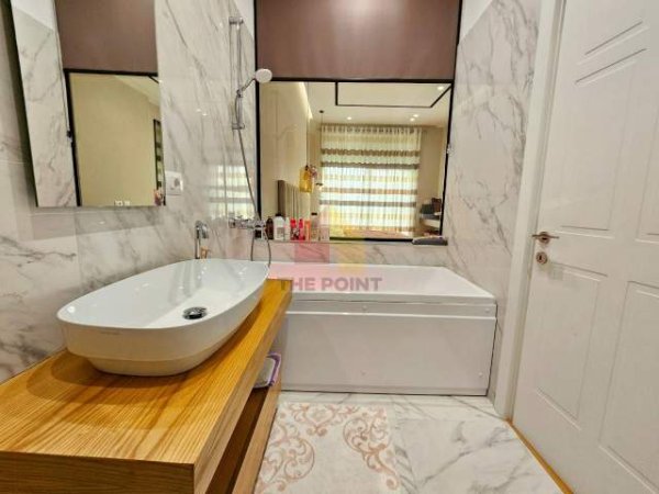 Tirane, jepet me qera apartament 2+1+BLK Kati 0, 175 m² 850 Euro (Rruga Kodra e Diellit)