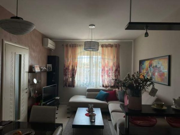 Tirane, shitet apartament 2+1 Kati 9, 77 m² 130.000 Euro (Rruga e Dibres)