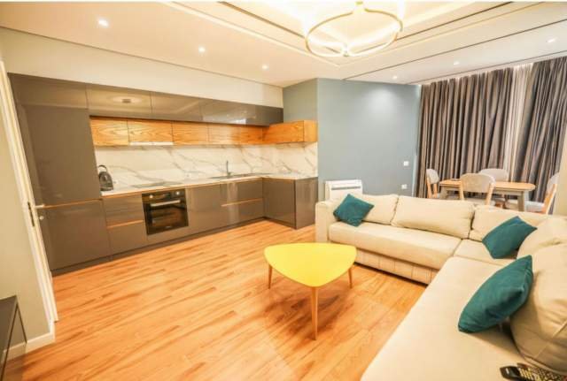 Tirane, jepet me qera apartament 2+1+BLK Kati 3, 90 m² 650 Euro (Liqeni Thate)
