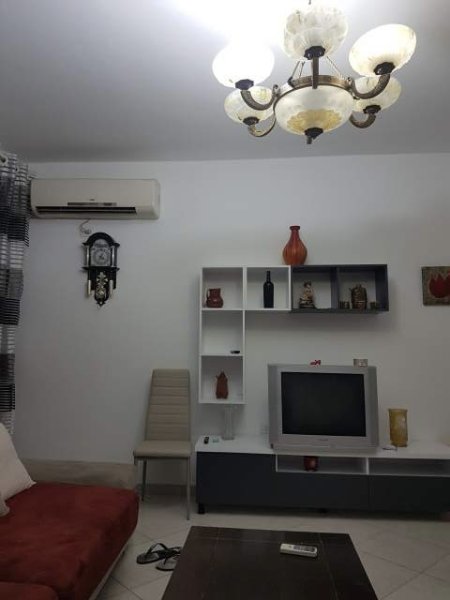 Tirane, jepet me qera apartament 1+1+BLK Kati 4, 35.000 Leke, Tek KMY prane palettes Unik