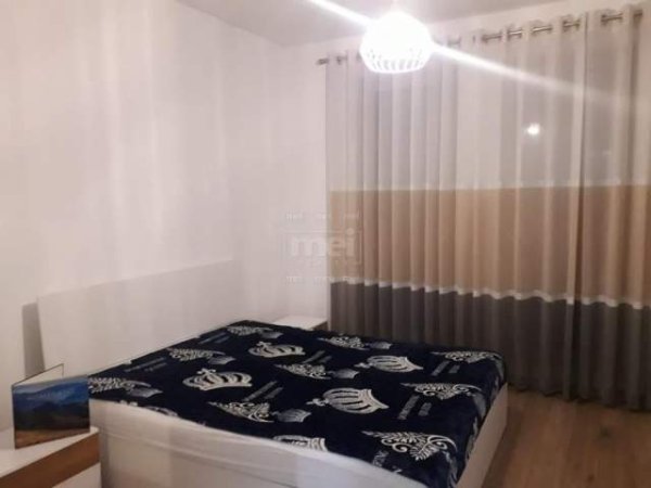 Tirane, jepet me qera apartament 1+1+BLK Kati 5, 80 m² 700 Euro (Zogu i Zi)