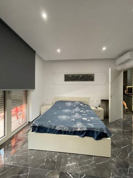 Tirane, jepet me qera apartament 1+1+BLK Kati 5, 73 m² 800 Euro (Zogu i Zi)