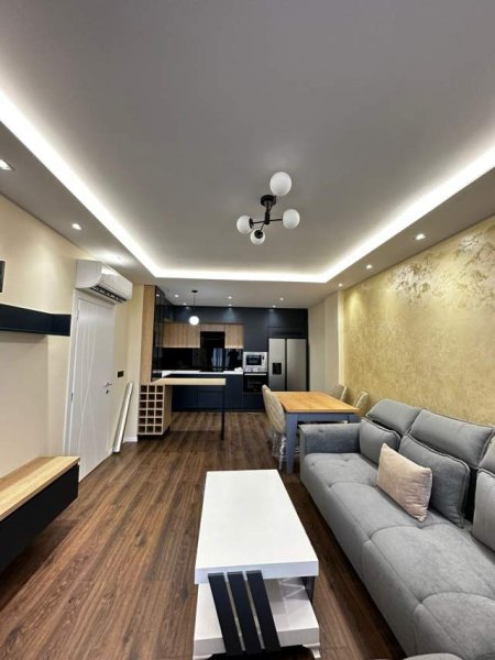 Tirane, shes apartament 1+1 Kati 5, 68 m² 140.000 Euro (Rruga e Durresit)