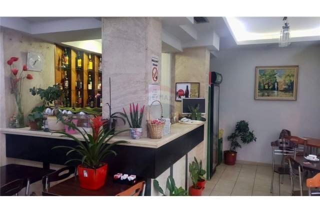 Tirane, jepet me qera lokal Kati 0, 65 m² 800 Euro (21 dhjetori)
