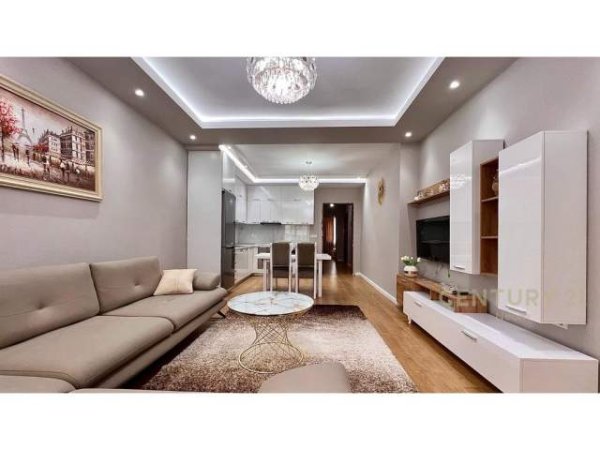 Tirane, jepet me qera apartament 2+1+BLK Kati 2, 86 m² 600 Euro (Kopshti Botanik Zoologjik)