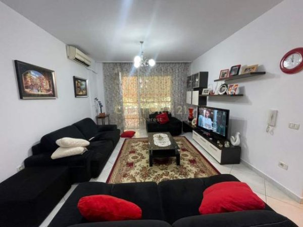 Tirane, shes apartament 2+1+2+BLK 103 m² 170.000 Euro (Kompleksi Kolombo, Liqeni i Thatë)