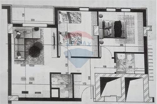 Tirane, shitet apartament Kati 9, 72.000 Euro (Univers City)