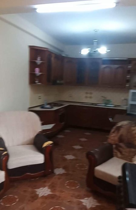 Tirane, jepet me qera apartament 1+1 Kati 4, 55 m² 30.000 Leke (Pran Gjimnazit Partizani)