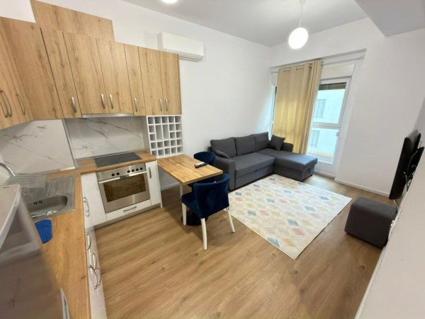 Tirane, jepet me qera apartament 1+1 Kati 5,