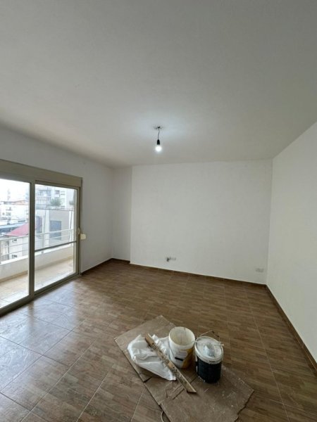 Durres, shitet apartament 2+1+Ballkon Kati 5, 104 m² 140.000 € (Ish Rajoni,Durres)