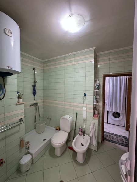 Tirane, shitet apartament 2+1 , 85 m² 195.000 € Zogu i Zi