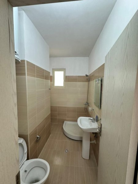 Durres, shitet apartament 2+1+Ballkon Kati 5, 104 m² 140.000 € (Ish Rajoni,Durres)