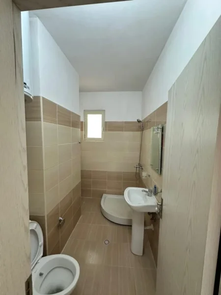 Durres, shitet apartament 2+1+Ballkon Kati 5, 104 m² 140.000 € (Ish Rajoni,Durres)