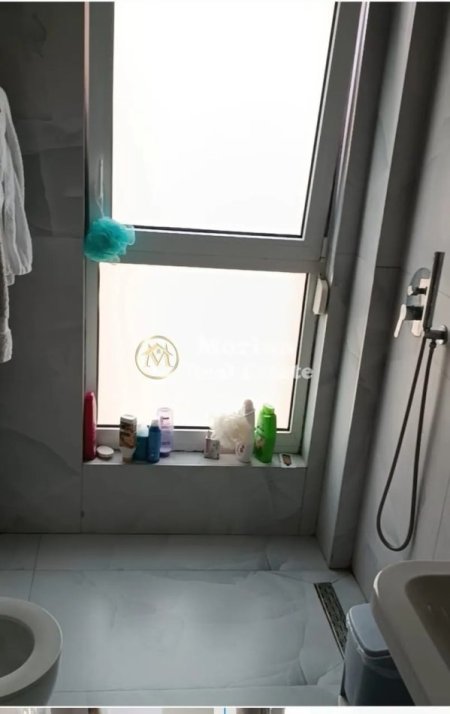 Tirane, jepet me qera apartament 1+1 Kati 2, 60 m² 400 € (Ali Demi)