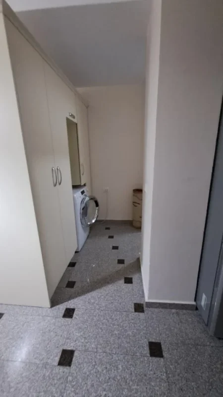 Tirane, shitet apartament 2+1 , 81 m² 165.009 € (Vasil Shanto)