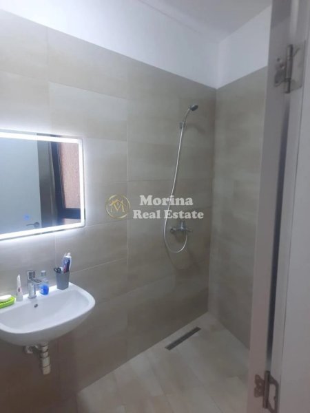 Tirane, jepet me qera apartament 2+1 Kati 3, 95 m² 800 € (Rruga e Dibres)