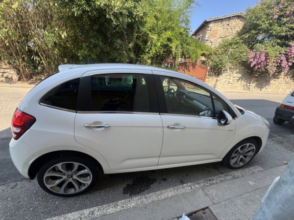 Fier, shes makine Citroen C3 Benzin, automatik Klima 161.000 km 3.800 €