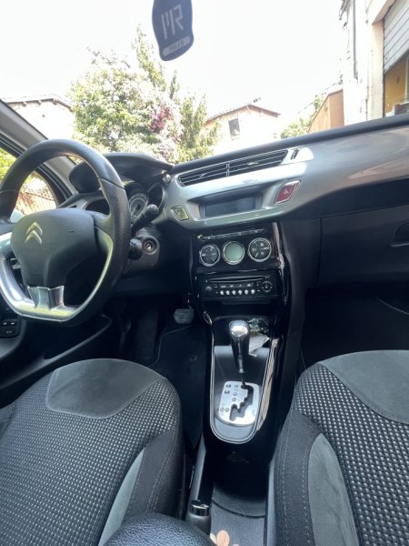 Fier, shes makine Citroen C3 Benzin, automatik Klima 161.000 km 3.800 €