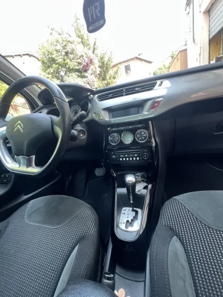 Fier, shes makine Citroen C3 Benzin, automatik Klima 161.000 km 3.800 €