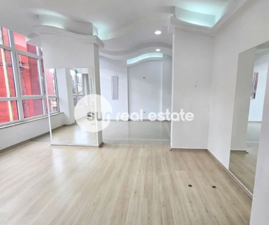 Shkoder, jepet me qera ambjent biznesi Kati 2, 86 m² (PEDONALE, SHKODER)