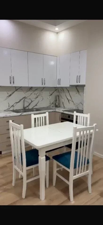 Tirane, jepet me qera apartament 1+1 Kati 1, 60 m² 400 € 