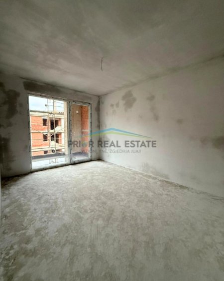 Tirane, shitet apartament 2+1 Kati 3, 104 m² 18.900.000 ALL (Liqeni i Thate)