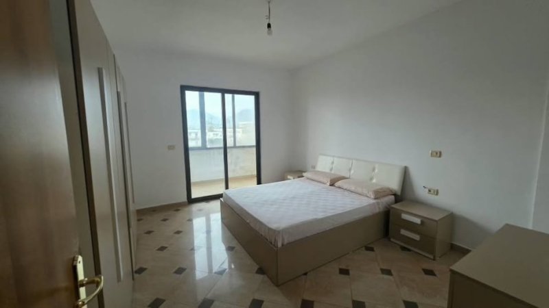 Tirane, jepet me qera apartament 2+1 Kati 2, 70 m² 600 € (Unaza Re)