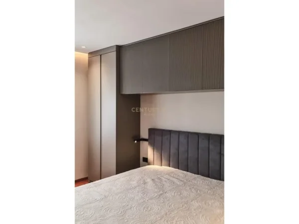 Tirane, jepet me qera apartament 1+1 Kati 4, 58 m² 1.300 € 