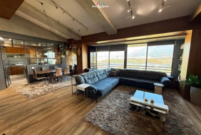 Tirane, jepet me qera apartament duplex 3+1 Kati 4, 280 m² 1.900 € (rruga Peti)