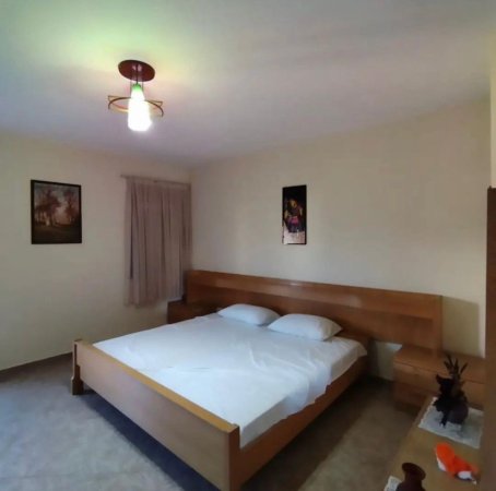 Tirane, jepet me qera apartament 1+1 Kati 5, 80 m² 600 € (Qender)