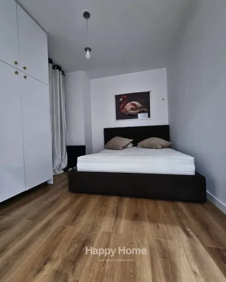 Tirane, jepet me qera apartament 2+1+Ballkon , 100 m² 1.000 € 