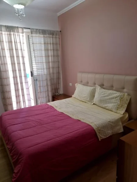Tirane, jepet me qera apartament 2+1+Ballkon Kati 6, 73 m² 600 € (idriz dollaku)
