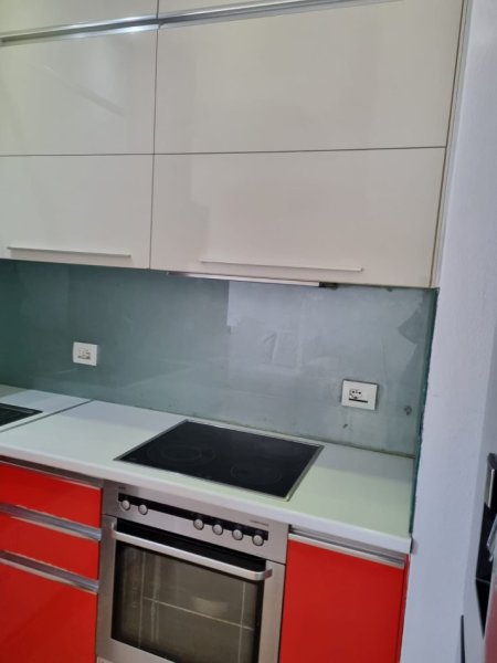 Tirane, jepet me qera apartament 2+1+Ballkon Kati 6, 73 m² 600 € (idriz dollaku)