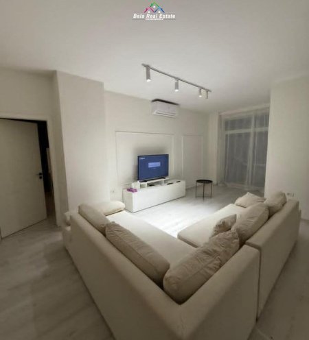 Tirane, jepet me qera apartament 2+1 Kati 1, 111 m² 600 € (Rruga Bill Klinton)