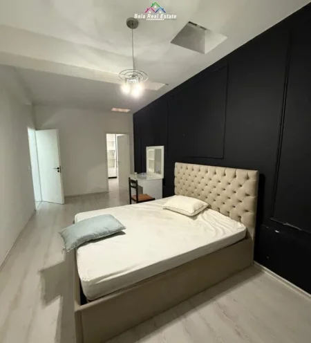 Tirane, jepet me qera apartament 2+1 Kati 1, 111 m² 600 € (Rruga Bill Klinton)