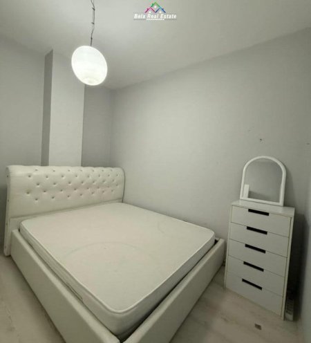 Tirane, jepet me qera apartament 2+1 Kati 1, 111 m² 600 € (Rruga Bill Klinton)