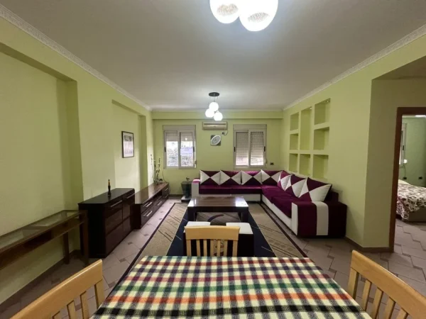 Tirane, jepet me qera apartament 1+1+Aneks Kati 2, 75 m² 600 €  Rruga DURRËSIT,Tirane.