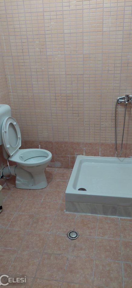 Tirane, jepet me qera apartament 2+1+Ballkon Kati 8, Mobiluar,  450 € ne ASTIR, Tirane
