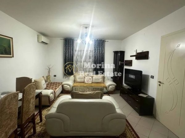 Tirane, jepet me qera shtepi 2+1 Kati 1, 120 m² 450 € (Sauk)