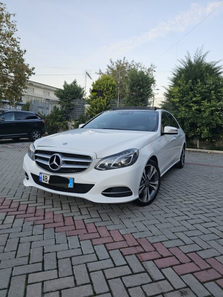 Fier, shes makine Mercedes E 250 cdi 4 matic, Nafte, e bardhë automatik 12.500 €
