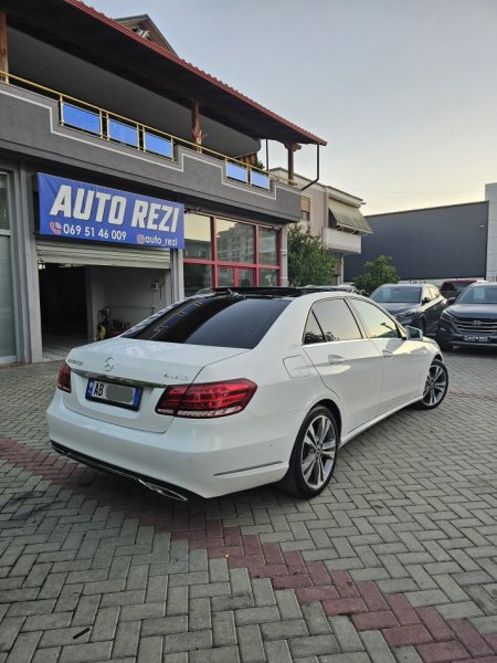 Fier, shes makine Mercedes E 250 cdi 4 matic, Nafte, e bardhë automatik 12.500 €
