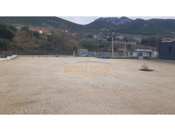Tirane, jepet me qera toke , 2.290 m²