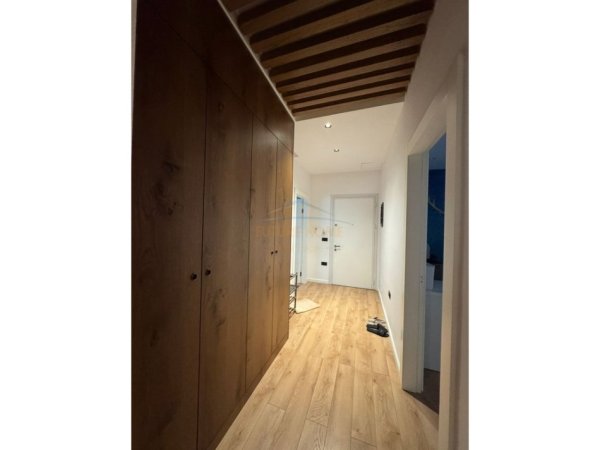 Tirane, jepet me qera apartament Kati 5, 108 m² 1.000 €