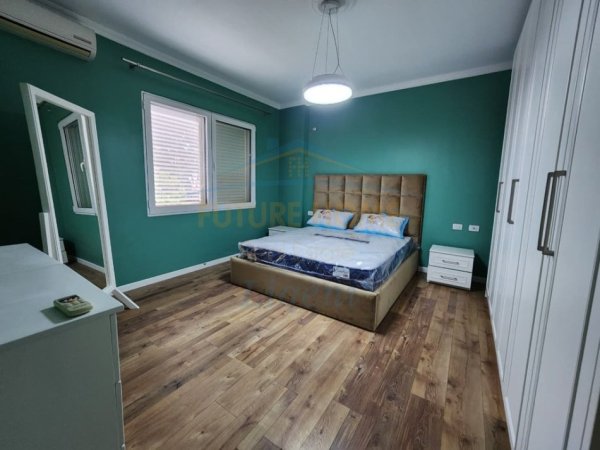 Tirane, jepet me qera apartament Kati 3, 105 m² 850 €