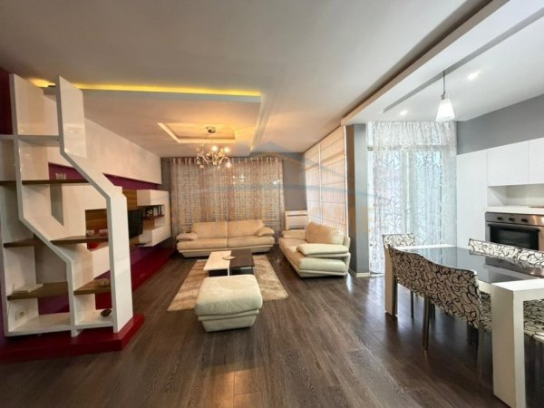 Tirane, jepet me qera apartament Kati 2, 91 m² 700 €
