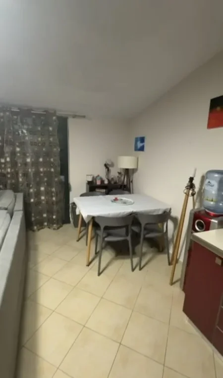 Tirane, jepet me qera apartament 1+1 Kati 4, 75 m² 500 € (Fondacioni Eleonor, Kodra e Diellit)