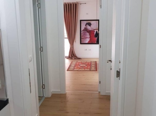 Tirane, jepet me qera apartament 2+1+Ballkon Kati 3, 116 m² 800 € 