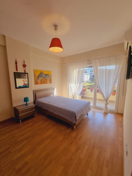 Tirane, shitet apartament 3+1+Aneks+Ballkon Kati 4, 121 m² 300.000 €